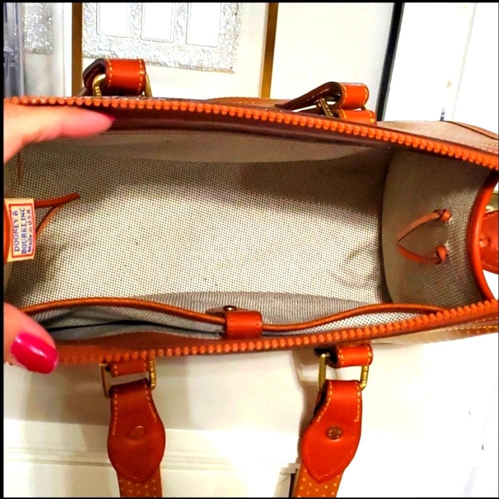 NWOT DOONEY & BOURKE CABRIO LEATHER DOT SHOULDER BAG - Picture 17 of 17